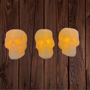 Mikasa Set of Three Skull-Shaped LED Lights